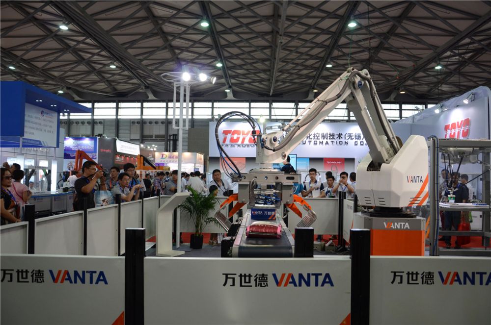 直击上海2014中国国际机器人展览会